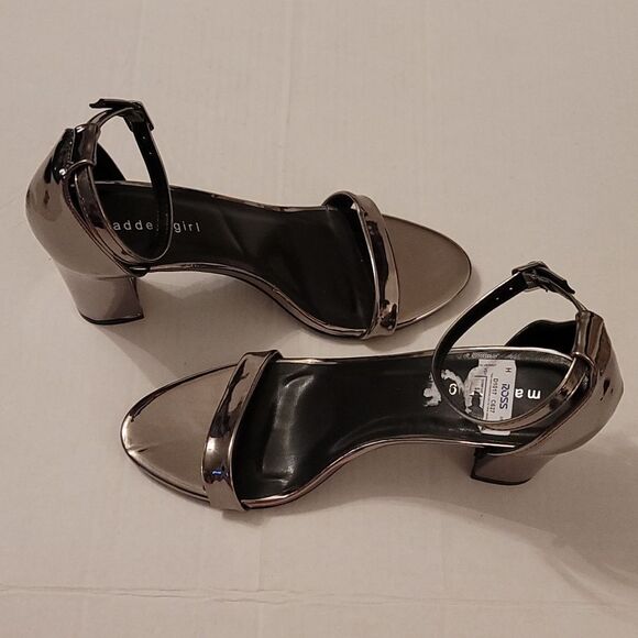 BRAND NEW MADDEN GIRL POINTED TOE SANDAL - Picture 9 of 16